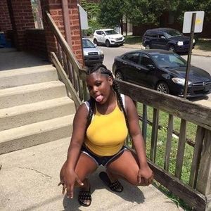 Meet your Posher, Mya